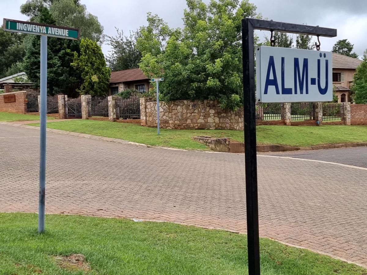 Alm-Ue Villa Dullstroom Exterior photo