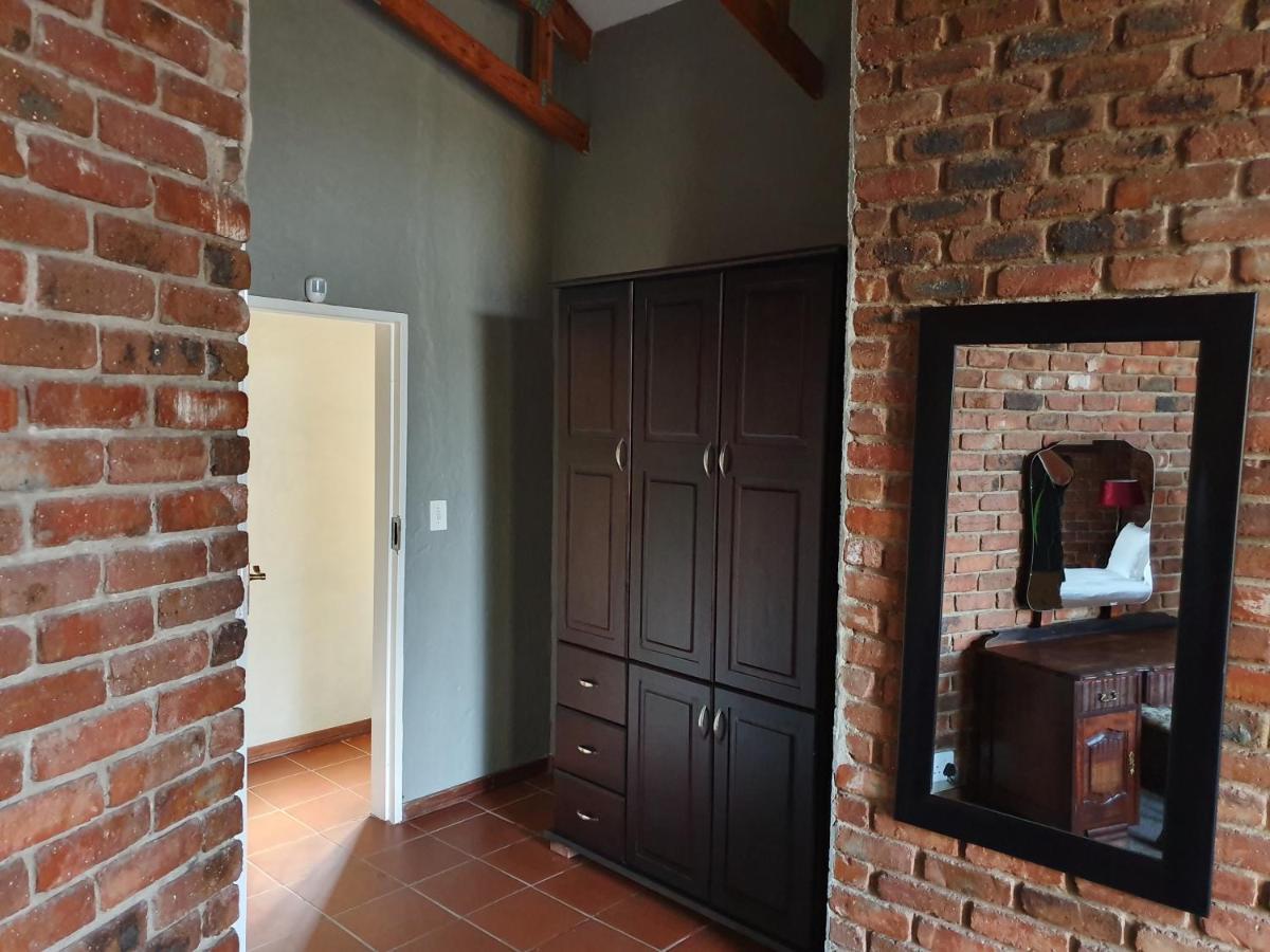 Alm-Ue Villa Dullstroom Exterior photo