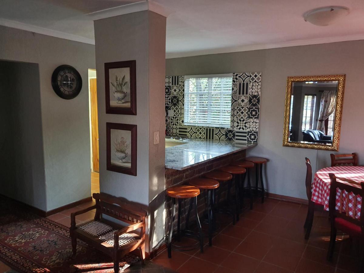 Alm-Ue Villa Dullstroom Exterior photo